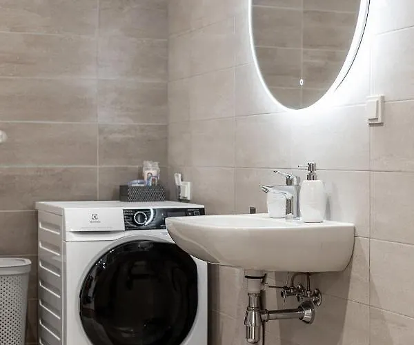 Center Free Parking 塔林